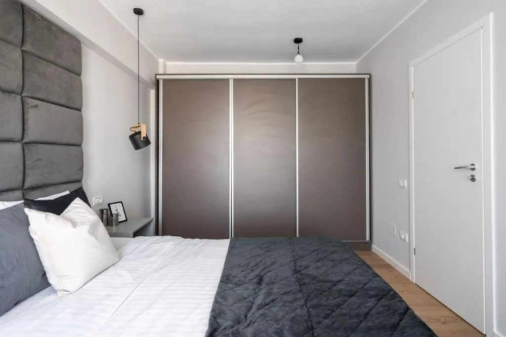 Downtown Modern - 2Br Apartment Bucareste